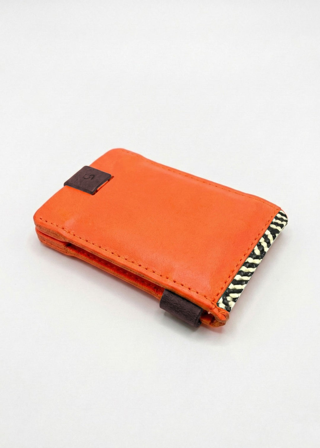 Flap_Bifold_Naranja Neón